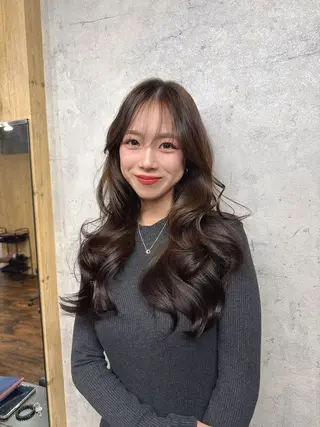 セミロング カラー ヘアアレンジ レイヤー/髪質改善/ 小顔/モテ韓国ヘアのヘアスタイル