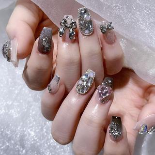 ネイル Queens テイのネイルデザイン