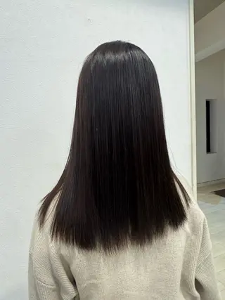 セミロング すずき あやねのヘアスタイル