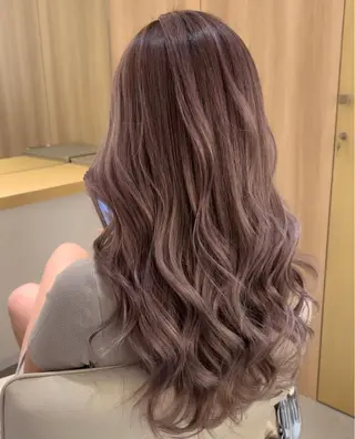 セミロング ✨ブリーチ無し 透明感HIDEのヘアスタイル
