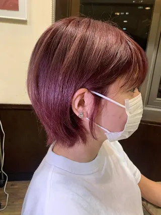ショート カラー 佐藤 瑚碧のヘアスタイル