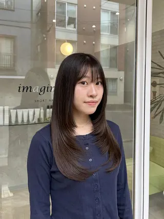 セミロング 韓国ヘアケアブリーチ 莉奈のヘアスタイル