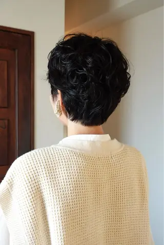 ショート パーマ room3小出 奈央子のヘアスタイル