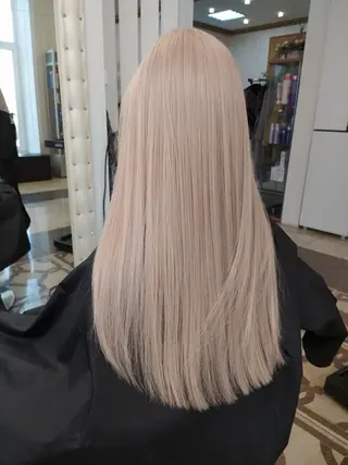 セミロング カラー 【🥀履歴修正🥀】 ハイトーン職人/拓真のヘアスタイル