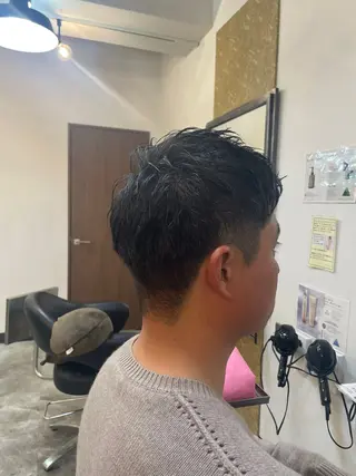 ショート メンズ ブリーチ無しカラー/ ハイトーンAKI🍎のヘアスタイル
