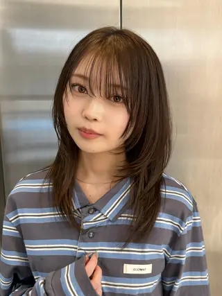 ミディアム カラー 大人レイヤー×艶髪 小久保　春暁のヘアスタイル