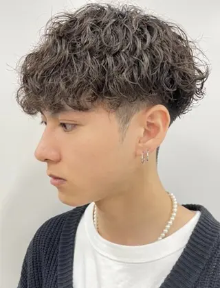 パーマ メンズ 中谷海里/フェザー パーマ/スパイキーのヘアスタイル
