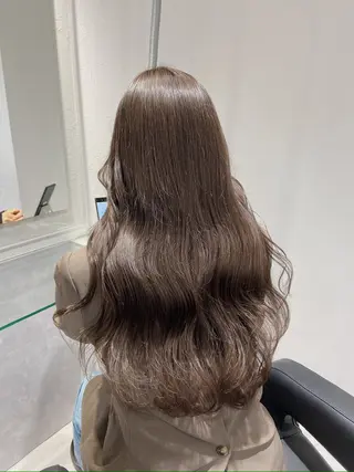 セミロング カラー メンズ センターパート特化 井上健太のヘアスタイル