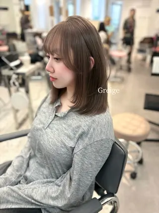 ミディアム カラー MEI🎀つやカラー 🎀レイヤー🎀渋谷のヘアスタイル