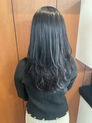 ロング カラー 岩下 侑里のヘアスタイル