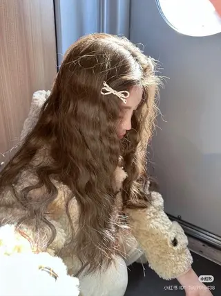 カラー 透明感うる艶カラー 🤍MANAMIのヘアスタイル