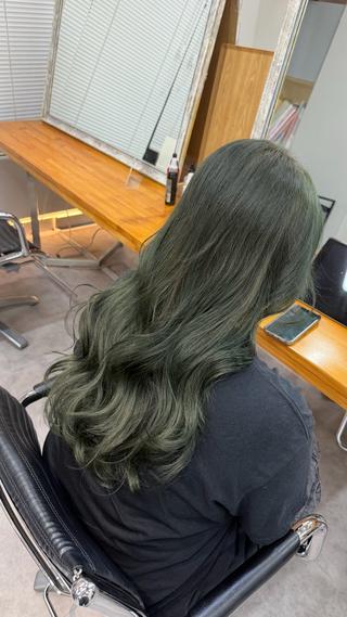 ロング 🧸ダブルカラー モデルmio🧸のヘアスタイル