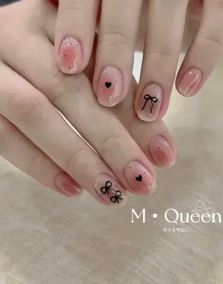 ネイル MQueen ネイルサロンマルのネイルデザイン