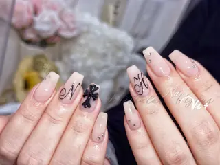 ネイル ✨Nailsalon Vi+✨のネイルデザイン