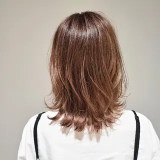 ミディアム カラー L'oeuf 山下 アミールのヘアスタイル