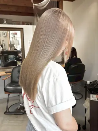 ロング カラー LUCK ユナのヘアスタイル