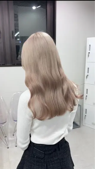 ロング カラー ハイトーンカラー💞 くるみ🎀のヘアスタイル