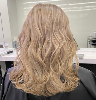 ミディアム カラー ヘアアレンジ プルエクステ 𝑾𝑨𝑲𝑨のヘアスタイル