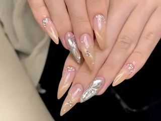 ネイル lucky nail 歌舞伎町のネイルデザイン