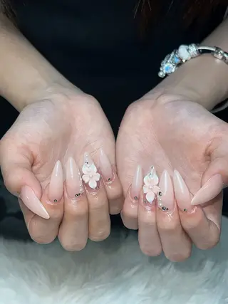 ネイル Julli NailStudioのネイルデザイン