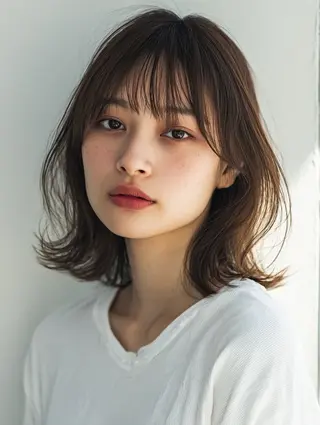ミディアム カラー 韓国×艶ハイトーンが かわいい✨️リオ🍒のヘアスタイル