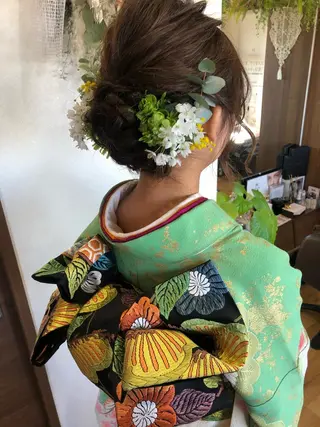 セミロング ヘアアレンジ 田中 佐枝子のヘアスタイル