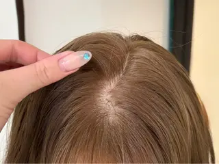 ミディアム カラー ユナ ボブカット /ベージュのヘアスタイル