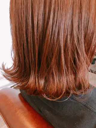 ミディアム カラー 出雲 莉奈のヘアスタイル
