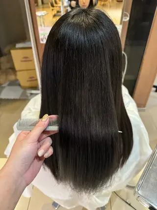 ロング 透明感カラー& メンズアイブロウ専門のヘアスタイル