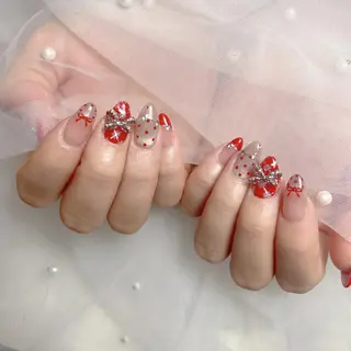 ミディアム エム ⭐︎のネイルデザイン