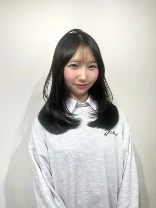 ロング yuuka 🖤韓国ヘア🖤のヘアスタイル