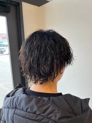 パーマ 伊津 綾理彩のヘアスタイル