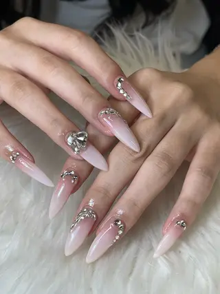 ネイル NiJi Nailsのネイルデザイン