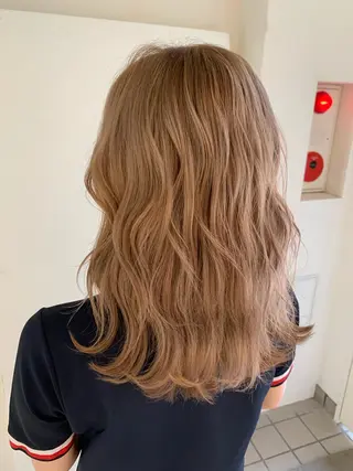ミディアム 渡辺 健太のヘアスタイル