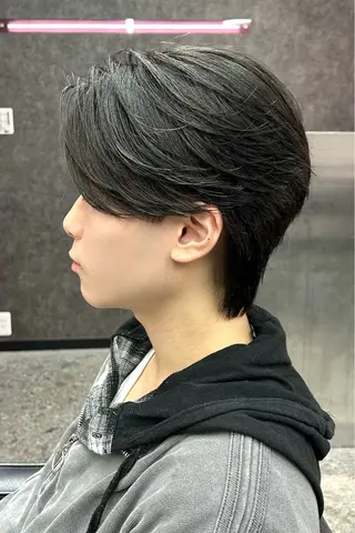 ショート カラー メンズ メンズスタイリスト 前田雄輝のヘアスタイル