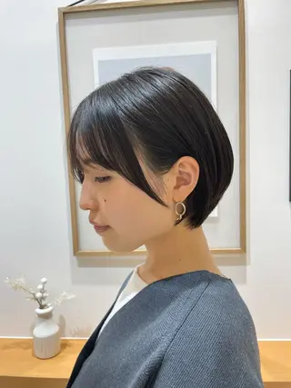 ショート ARMONY秋山輝也 コテ巻き風パーマ特化のヘアスタイル