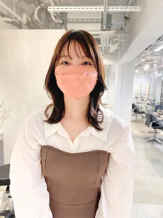 ミディアム レイヤーカットのプロ 大人ヘア宮森貴志のヘアスタイル