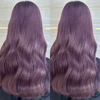 ロング 🐈⬛momo🐾 ブリーチ・Wカラーのヘアスタイル