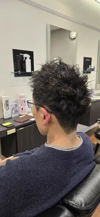 ショート メンズ パーマ 🌟Cube 東山 侑以🎮𓈒⋆͛のヘアスタイル