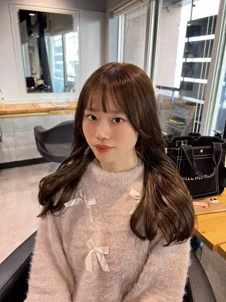 セミロング カラー NANAMI🩵 大人可愛い韓国ヘアのヘアスタイル