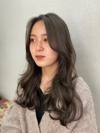 ロング 🖤JIN🖤久留米 ハイトーン 髪質改善のヘアスタイル