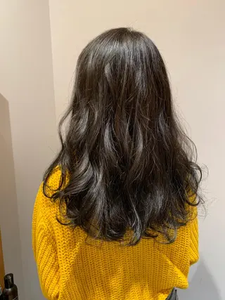 ロング カラー 韓国スタイル🇰🇷 annaのヘアスタイル
