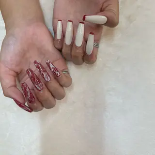 ネイル NAIL Alaia SHIORIのネイルデザイン