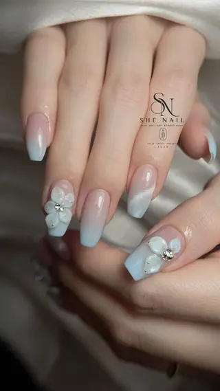 ネイル SHE Nailのネイルデザイン