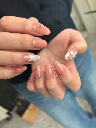 ネイル 小松 千冬のネイルデザイン
