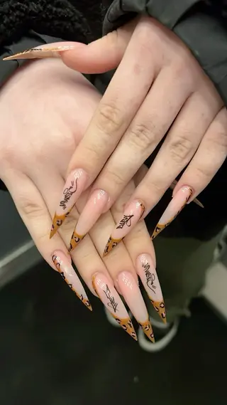 ネイル Reika Nail _ Royalのネイルデザイン