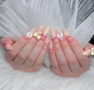 ネイル Julie NailSalonのネイルデザイン