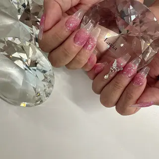 ネイル lavia🖤 ayumiのネイルデザイン