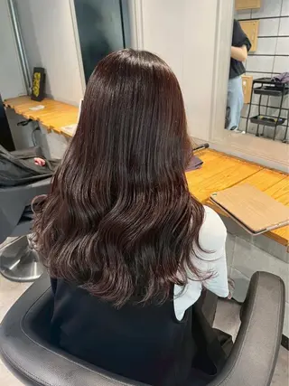 ロング カラー 透明感🤍レイヤー ベージュ‎🤍ピンクのヘアスタイル