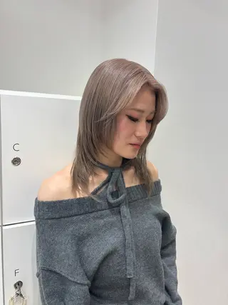 セミロング カラー 大野 桃果のヘアスタイル